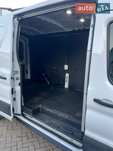 Вантажний фургон Ford E-Transit 2022 в Львові