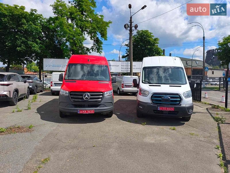 Вантажний фургон Ford E-Transit 2022 в Києві
