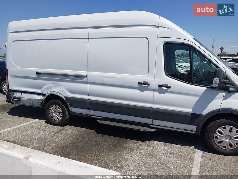Вантажопасажирський фургон Ford E-Transit 2022 в Луцьку фото 8 Вантажопасажирський фургон Ford E-Transit 2022 в Луцьку