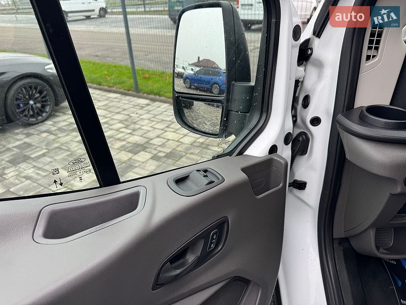Грузовой фургон Ford E-Transit 2023 в Ровно