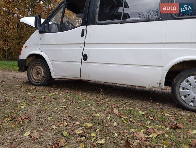 Мінівен Ford Econovan 1997 в Сторожинці