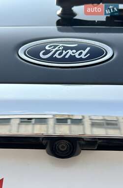 Позашляховик / Кросовер Ford EcoSport 2020 в 