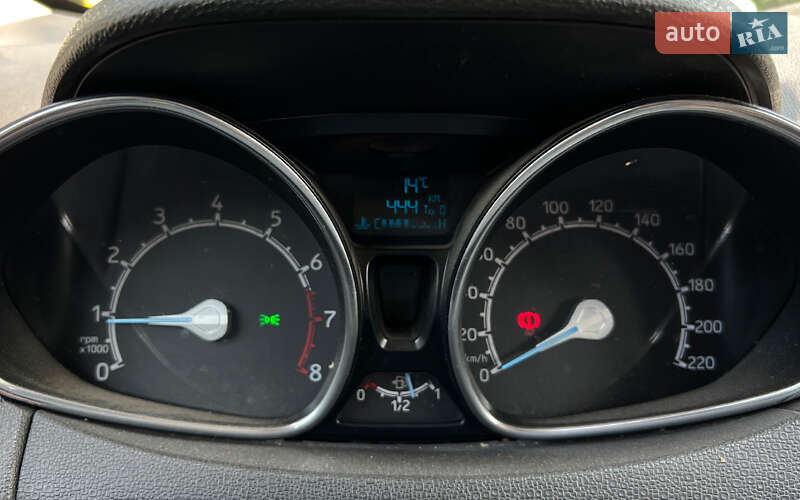 Внедорожник / Кроссовер Ford EcoSport 2015 в Львове фото 17 Внедорожник / Кроссовер Ford EcoSport 2015 в Львове