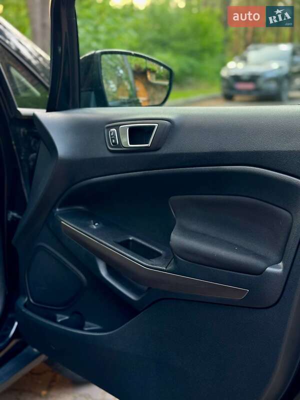 Внедорожник / Кроссовер Ford EcoSport 2018 в Новояворовске