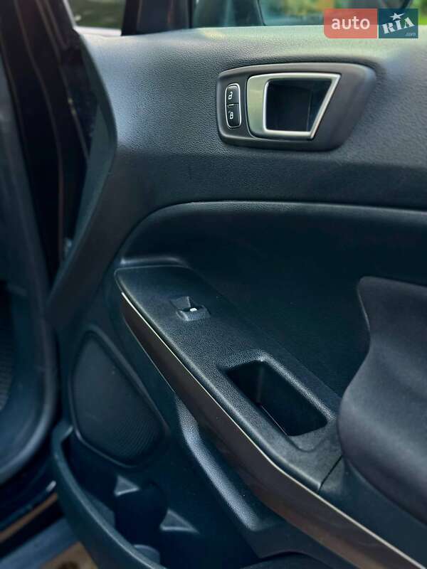 Внедорожник / Кроссовер Ford EcoSport 2018 в Новояворовске