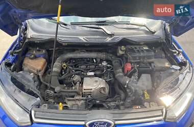 Позашляховик / Кросовер Ford EcoSport 2015 в 