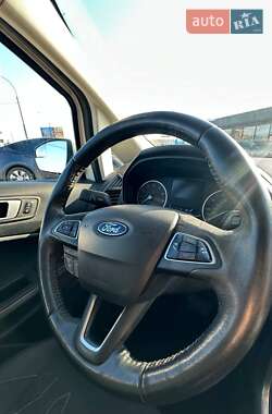 Внедорожник / Кроссовер Ford EcoSport 2018 в 