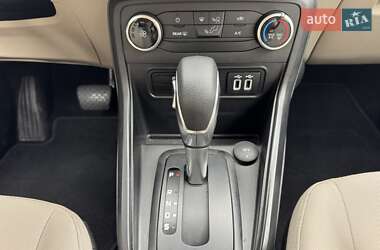 Внедорожник / Кроссовер Ford EcoSport 2018 в 