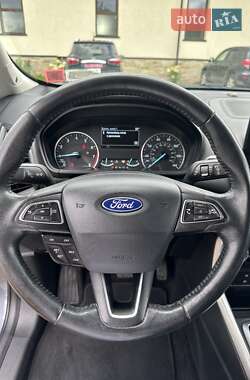 Позашляховик / Кросовер Ford EcoSport 2018 в 