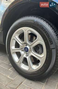 Внедорожник / Кроссовер Ford EcoSport 2018 в 