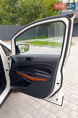 Внедорожник / Кроссовер Ford EcoSport 2018 в 