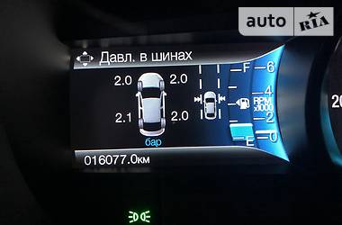 Внедорожник / Кроссовер Ford Edge 2018 в 