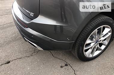 Внедорожник / Кроссовер Ford Edge 2018 в 