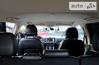 Позашляховик / Кросовер Ford Edge 2015 в 
