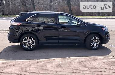 Позашляховик / Кросовер Ford Edge 2016 в 