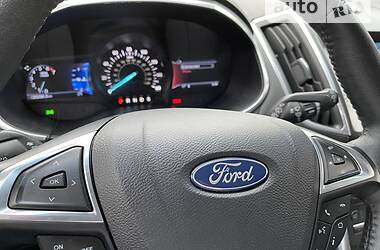 Внедорожник / Кроссовер Ford Edge 2018 в 