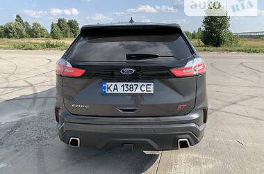 Внедорожник / Кроссовер Ford Edge 2019 в 