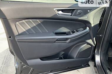 Внедорожник / Кроссовер Ford Edge 2019 в 
