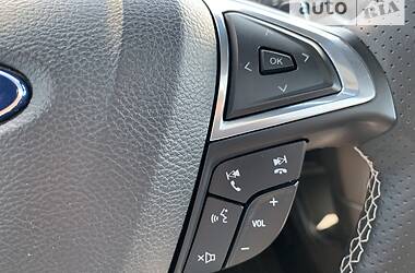 Внедорожник / Кроссовер Ford Edge 2019 в 