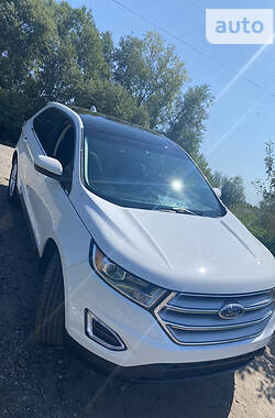 Внедорожник / Кроссовер Ford Edge 2015 в 