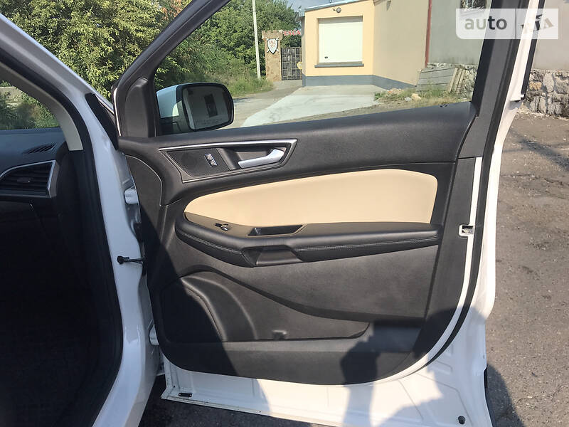 Внедорожник / Кроссовер Ford Edge 2016 в Николаеве