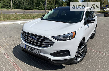 Внедорожник / Кроссовер Ford Edge 2018 в 