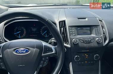 Внедорожник / Кроссовер Ford Edge 2017 в 