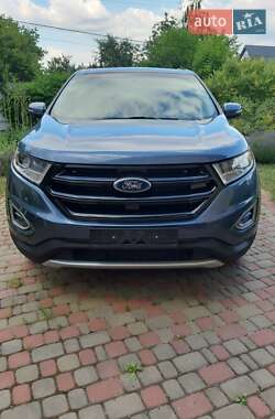 Позашляховик / Кросовер Ford Edge 2018 в 
