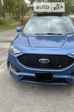 Внедорожник / Кроссовер Ford Edge 2019 в 