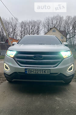 Внедорожник / Кроссовер Ford Edge 2018 в 