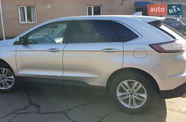 Внедорожник / Кроссовер Ford Edge 2016 в 
