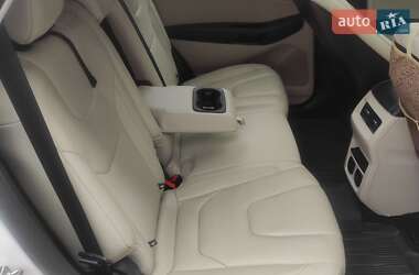 Внедорожник / Кроссовер Ford Edge 2019 в 