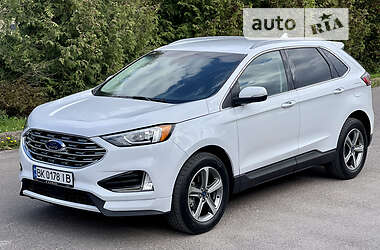 Позашляховик / Кросовер Ford Edge 2020 в 