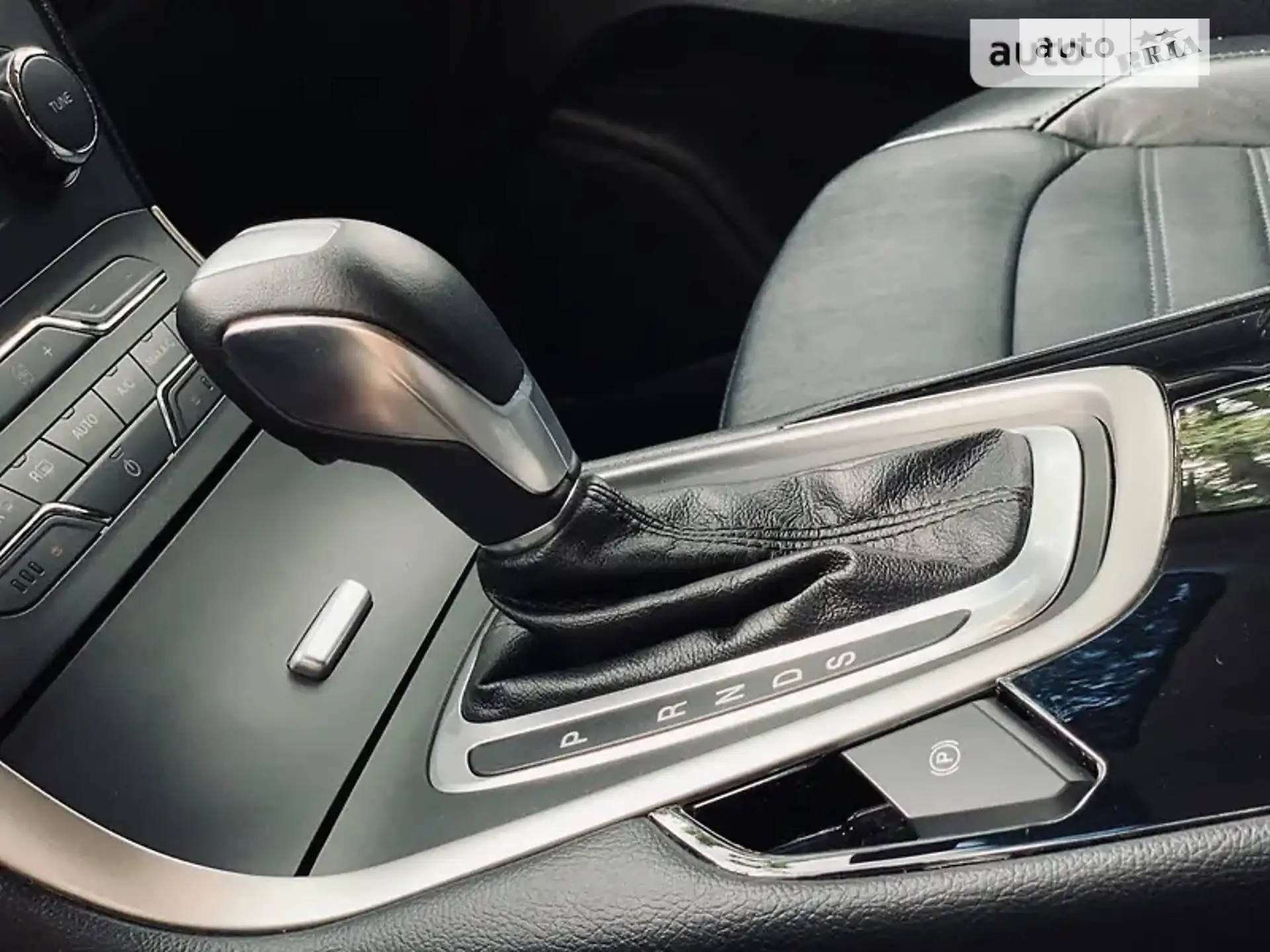 2017 Ford Edge - мініатюра 16
