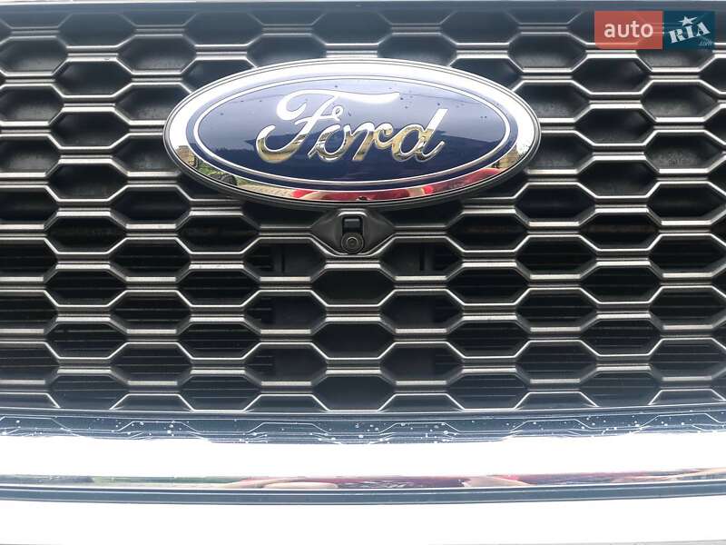 Позашляховик / Кросовер Ford Edge 2017 в Рівному