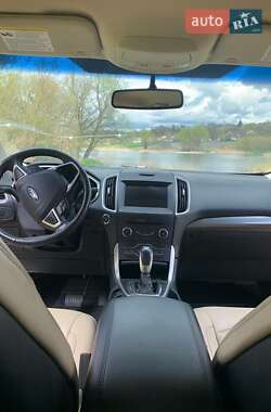 Внедорожник / Кроссовер Ford Edge 2016 в 