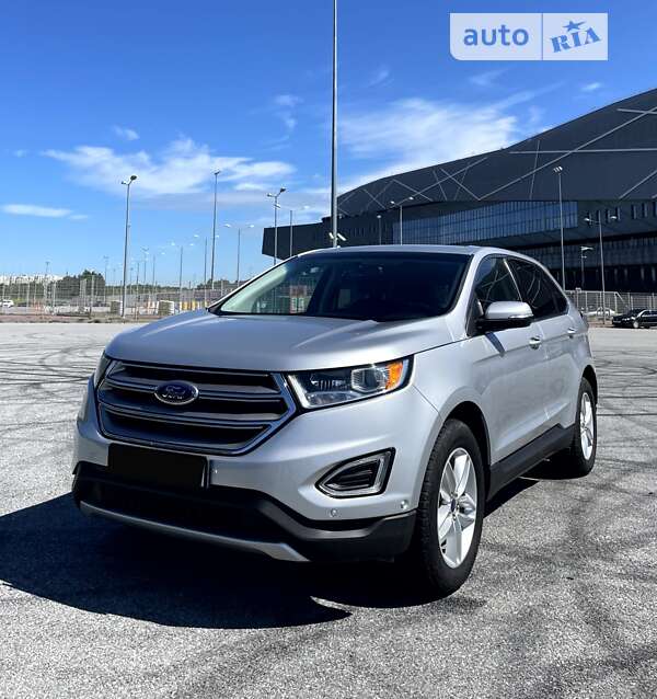 Внедорожник / Кроссовер Ford Edge 2016 в 