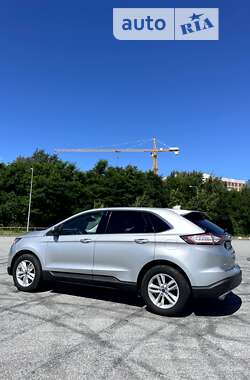 Внедорожник / Кроссовер Ford Edge 2016 в 