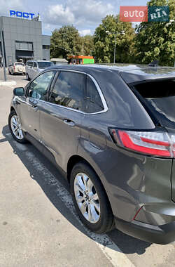 Внедорожник / Кроссовер Ford Edge 2021 в 
