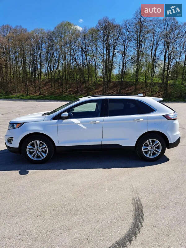 Позашляховик / Кросовер Ford Edge 2017 в Стрию