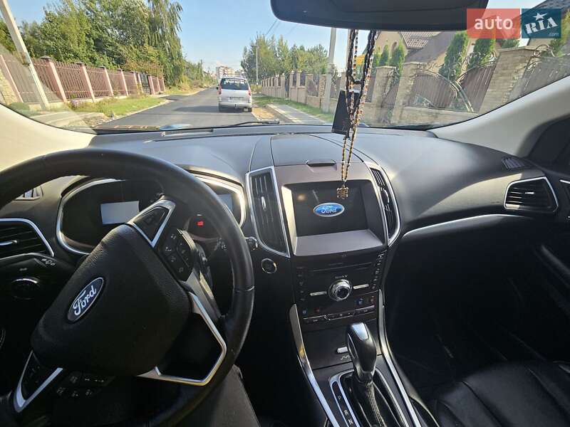 Внедорожник / Кроссовер Ford Edge 2017 в Новояворовске