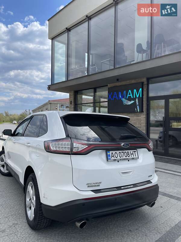 Внедорожник / Кроссовер Ford Edge 2016 в Ужгороде
