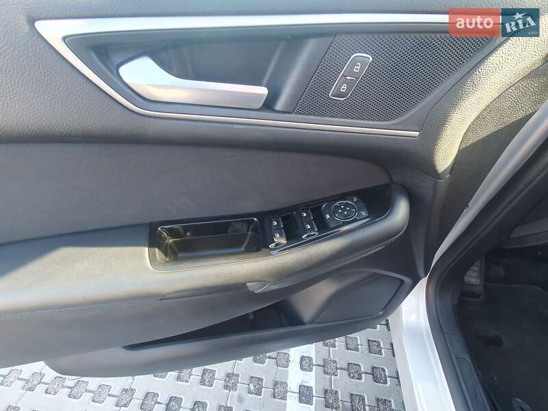 Внедорожник / Кроссовер Ford Edge 2018 в Киеве