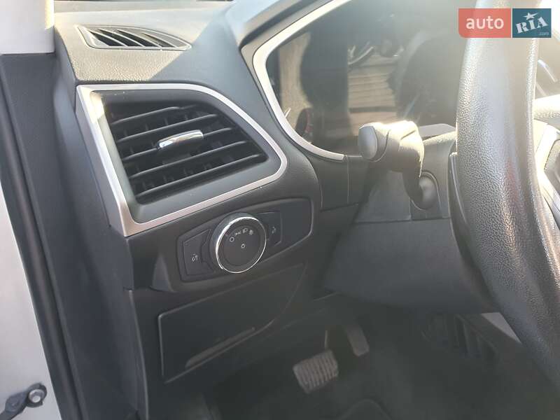 Внедорожник / Кроссовер Ford Edge 2018 в Киеве