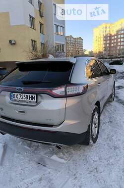 Внедорожник / Кроссовер Ford Edge 2017 в 