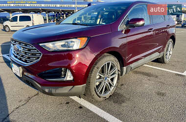 Позашляховик / Кросовер Ford Edge 2018 в 