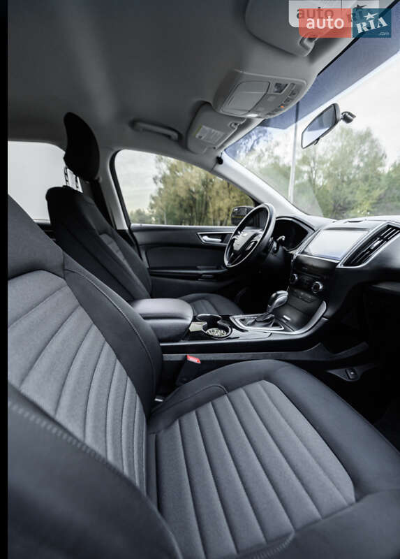 Внедорожник / Кроссовер Ford Edge 2016 в Черновцах