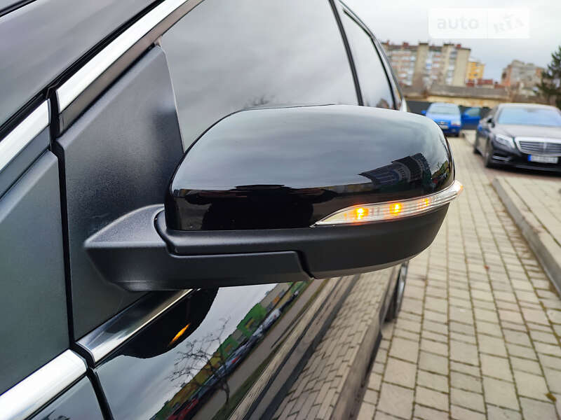 Внедорожник / Кроссовер Ford Edge 2017 в Ивано-Франковске