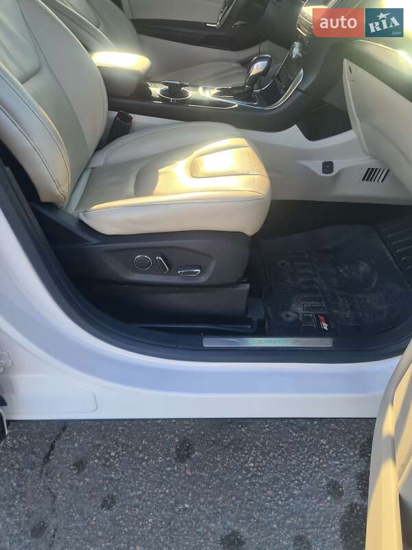 Внедорожник / Кроссовер Ford Edge 2017 в Василькове