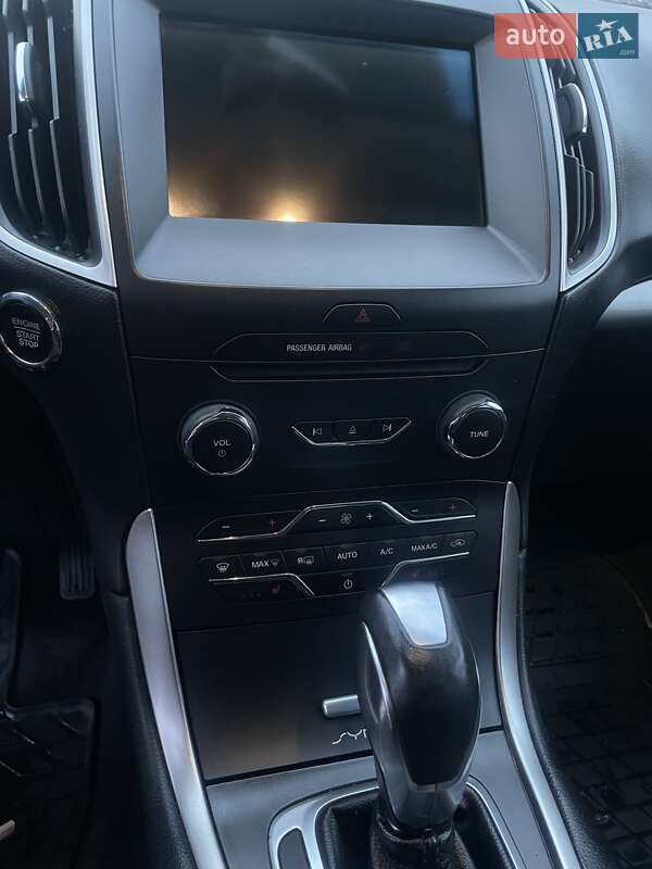 Внедорожник / Кроссовер Ford Edge 2017 в Ровно